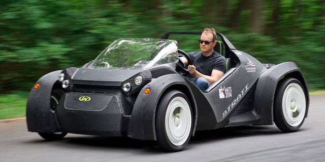  رانندگی با اولین خودروی پرینت 3 بعدی دنیا 