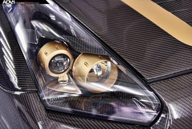  نیسان GTR با پوشش طلا و کربن 