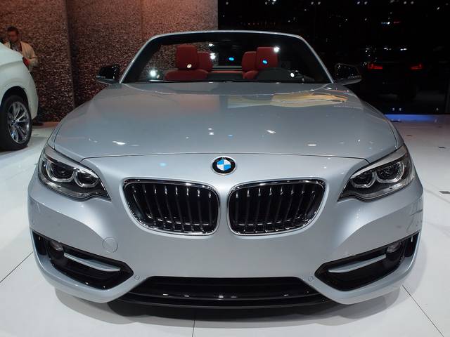  تاج پادشاهی خودروهای لوکس بر سر BMW 