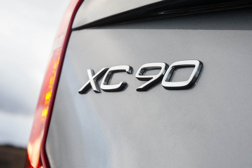  ولوو XC90 هایبرید آماده تحویل در انگلستان 