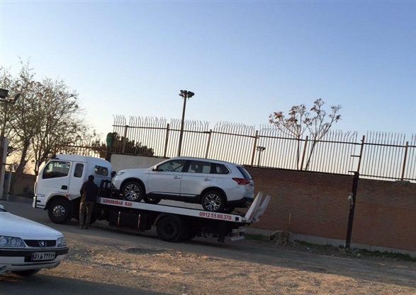 صف طولانی پلاک‌گذاری خودروهای وارداتی در تهران 