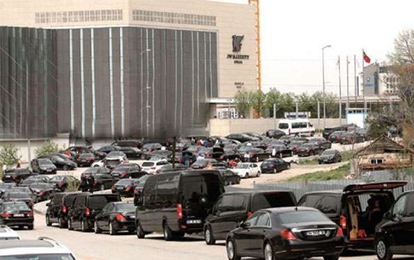  اجاره 500 خودروی مرسدس بنز در ترکیه برای شاه سعودی 