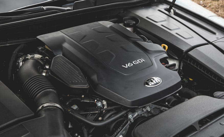  بررسی کیا K900 با موتور V6 