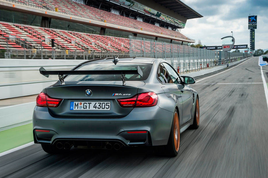  تجربه رانندگی اولیه با BMW M4 GTS 